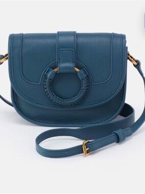 NWT hobo kiva crossbody in peacock feather